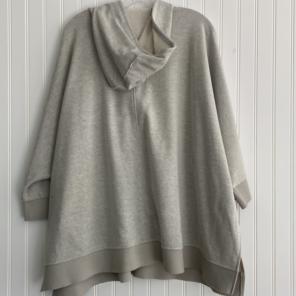 Sam Edelman light grey oversized hoodie SIZE S - Picture 3 of 12